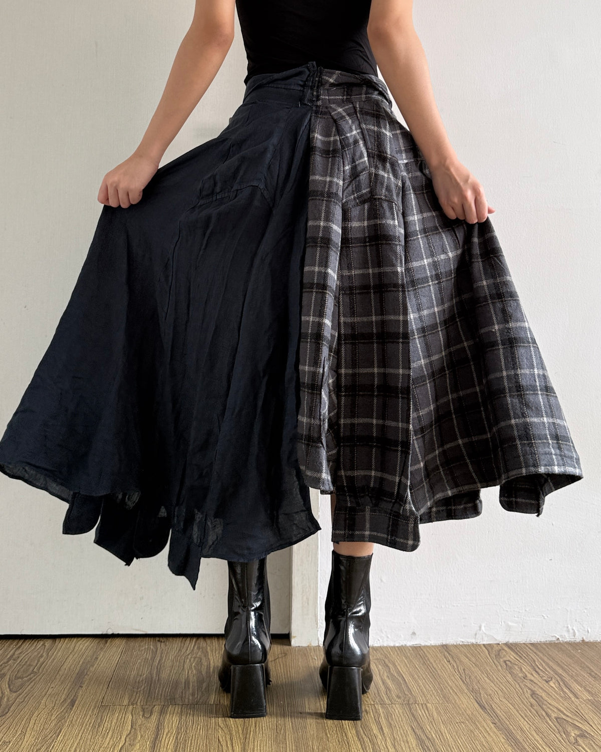 Button-up Skirt 052