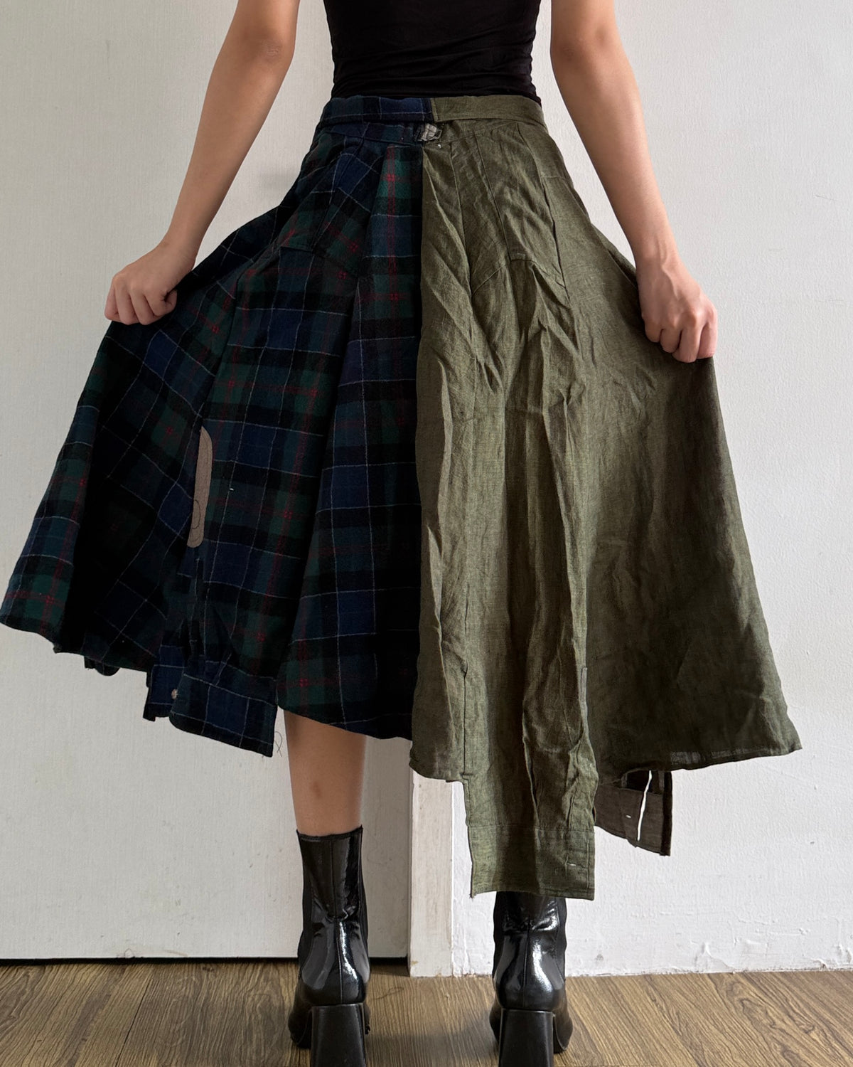 Button-up Skirt 054