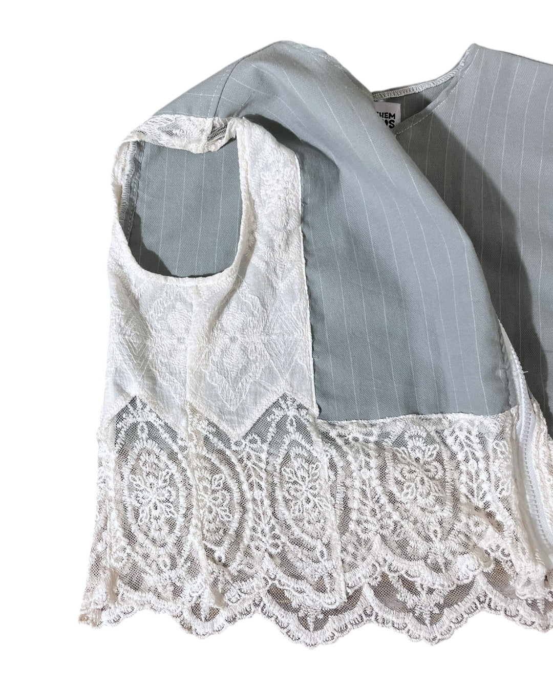 Lace-trimmed Set 006