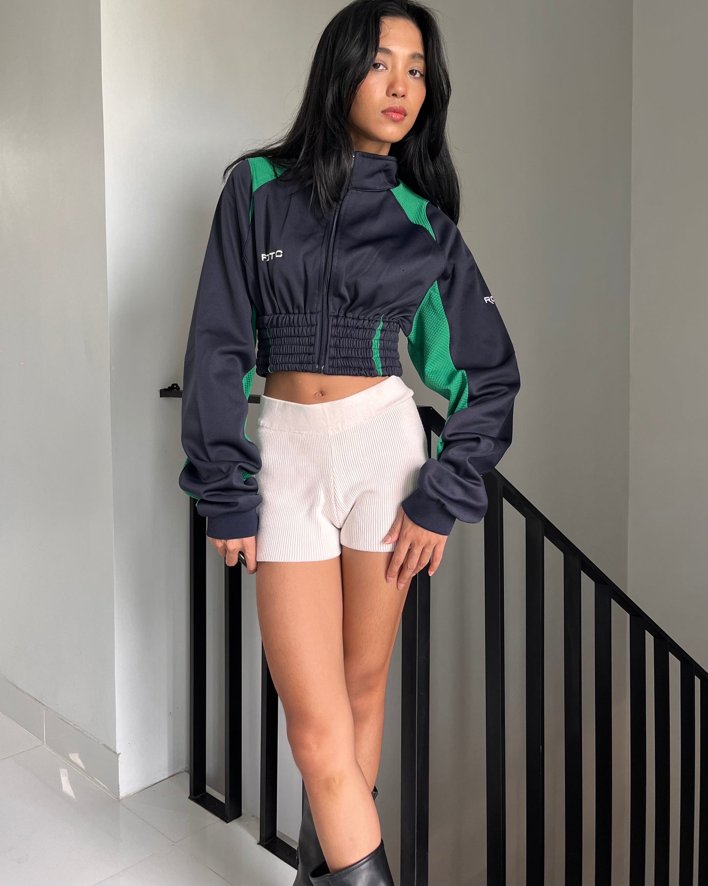 Cropped Jacket 024