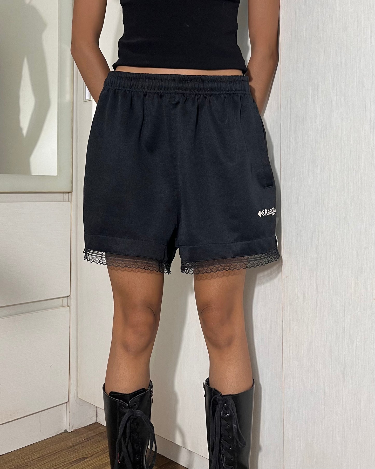 Lace Shorts 004