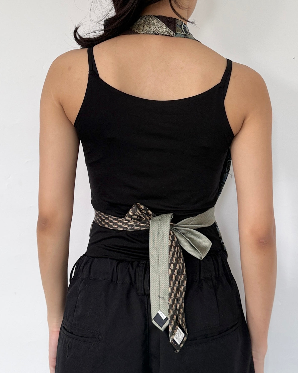 Tie Top 002