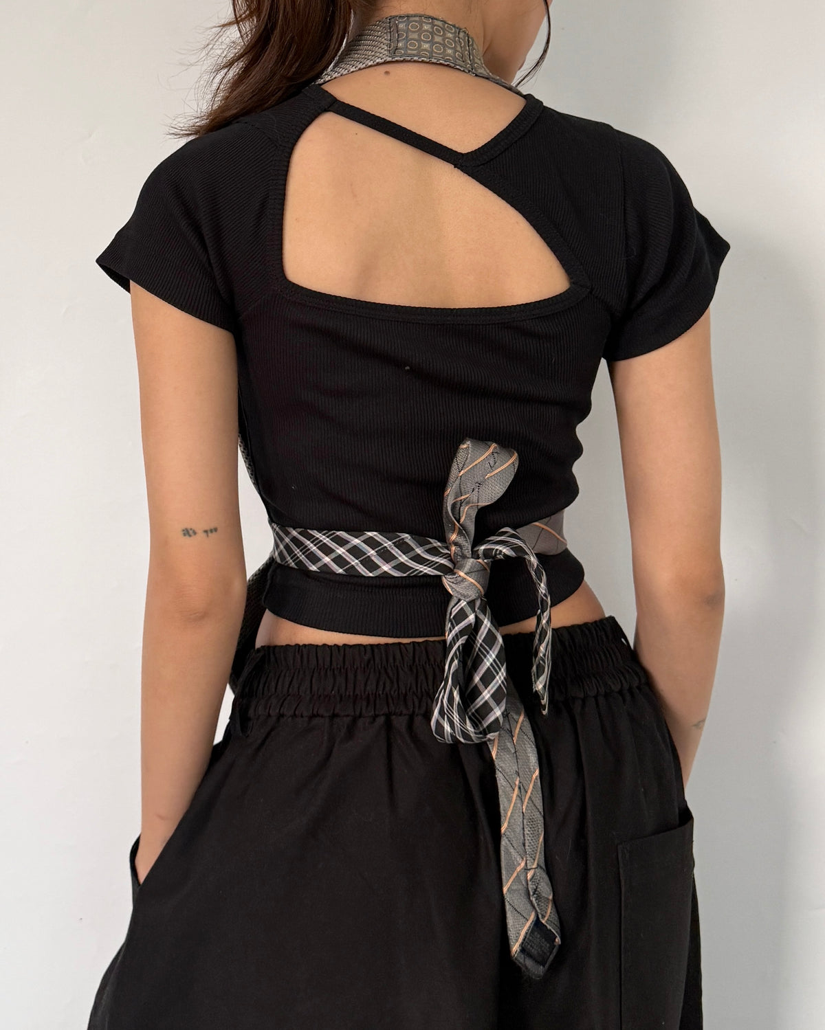 Tie Top 008