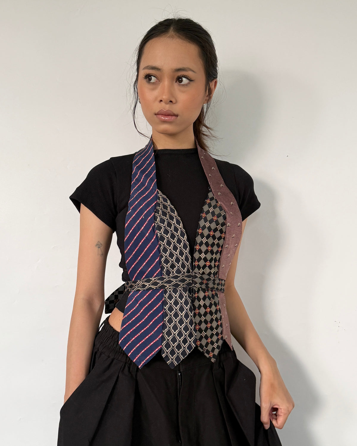 Tie Top 007