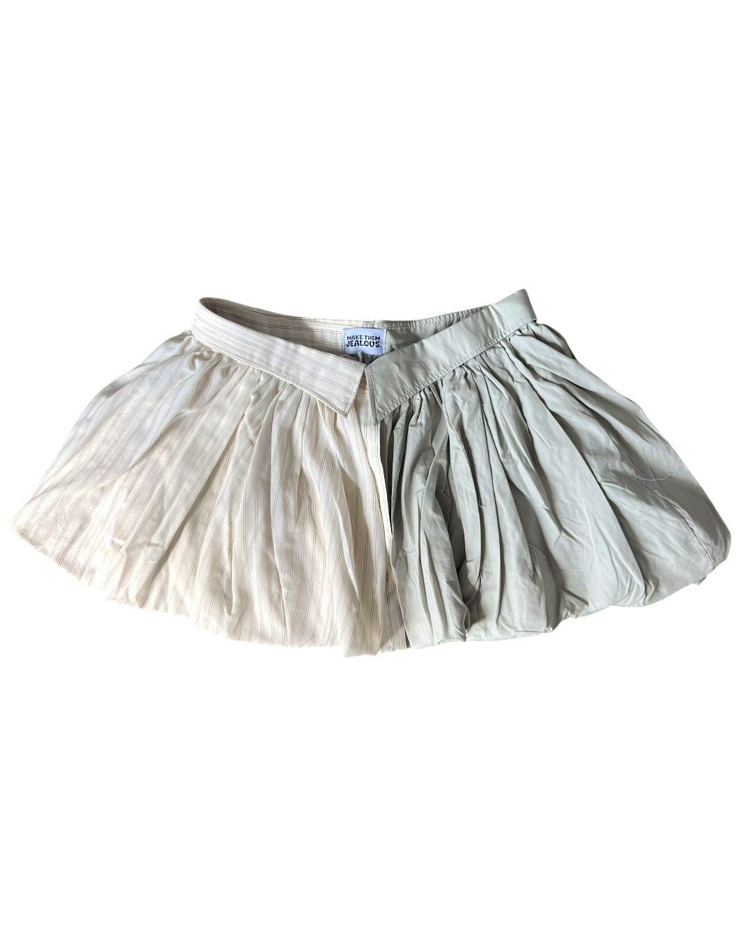 Button-Up Balloon Skirt 001