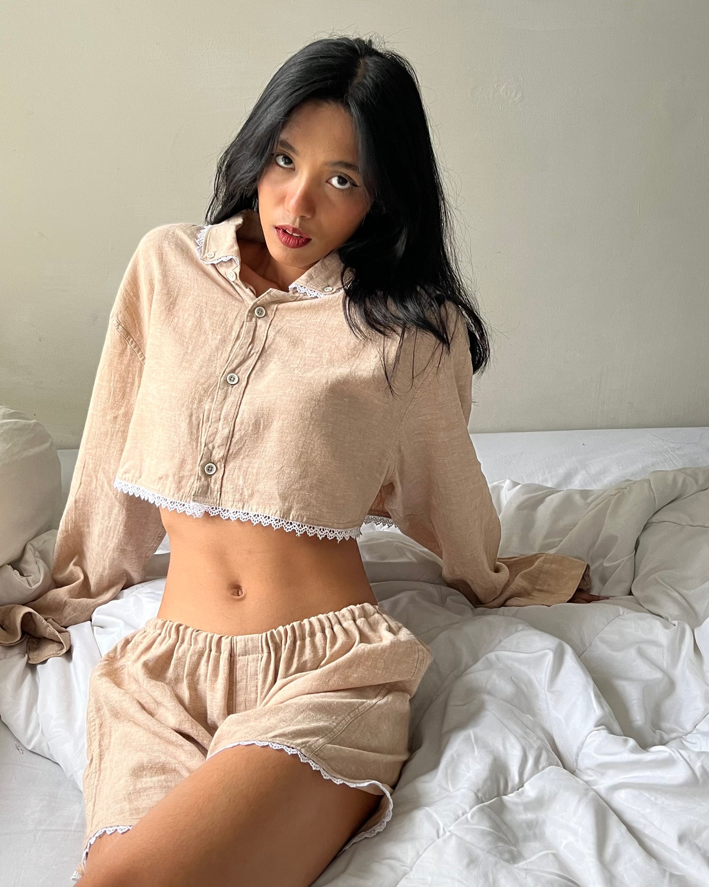 Lace-Trimmed Set 003
