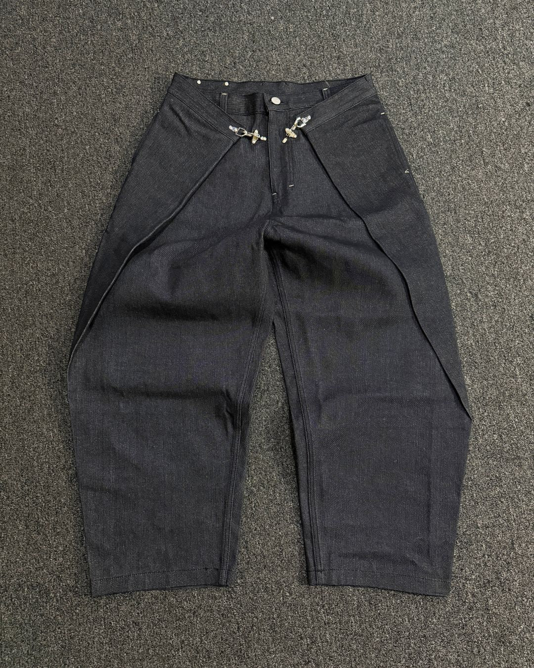 SUSH - Clasp Barrel Pants