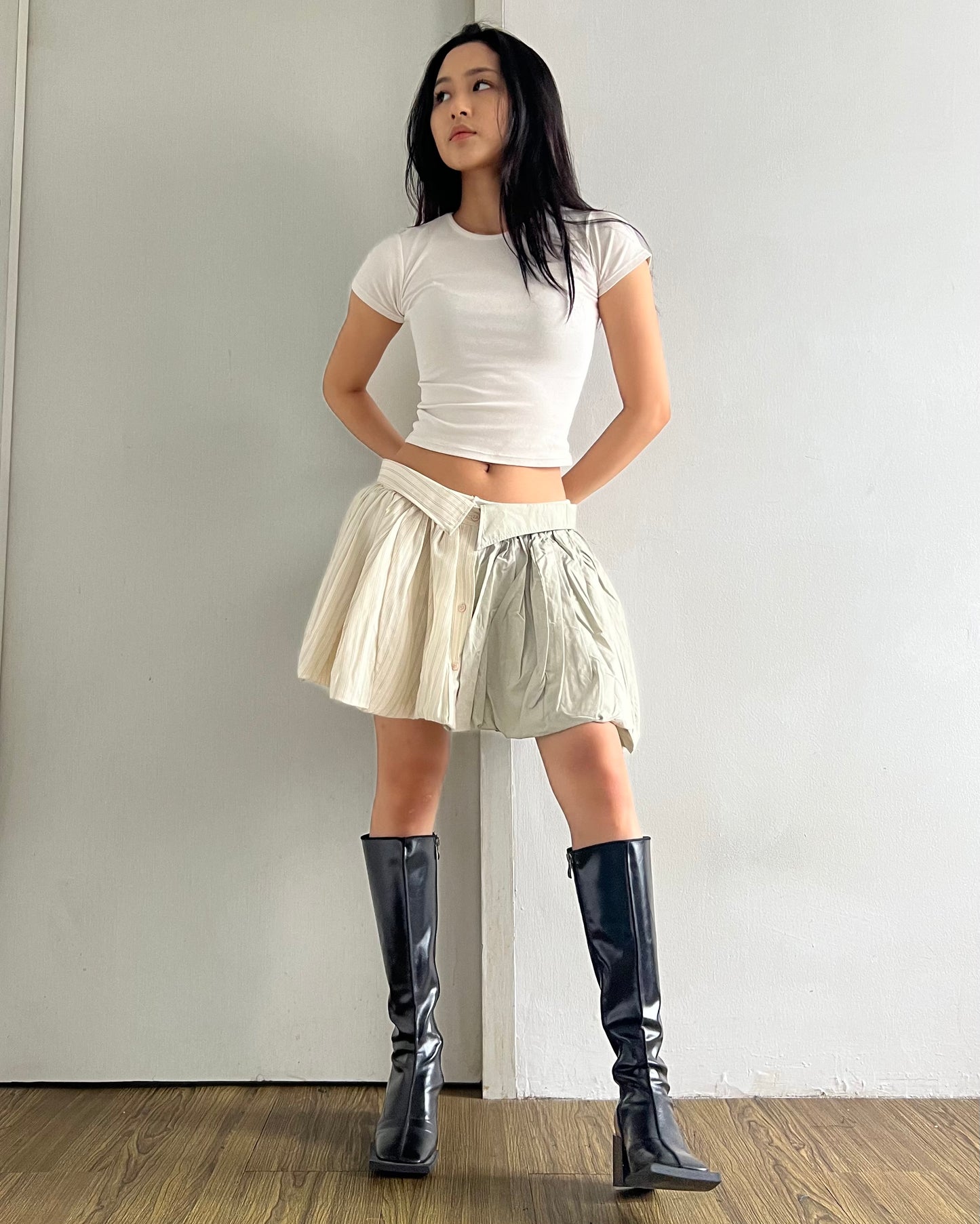 Button-Up Balloon Skirt 001