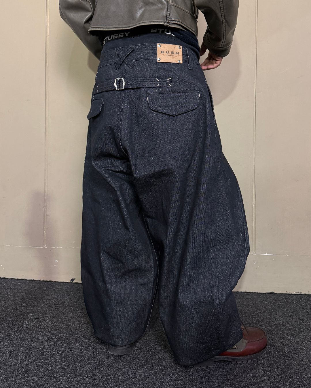 SUSH - Clasp Barrel Pants