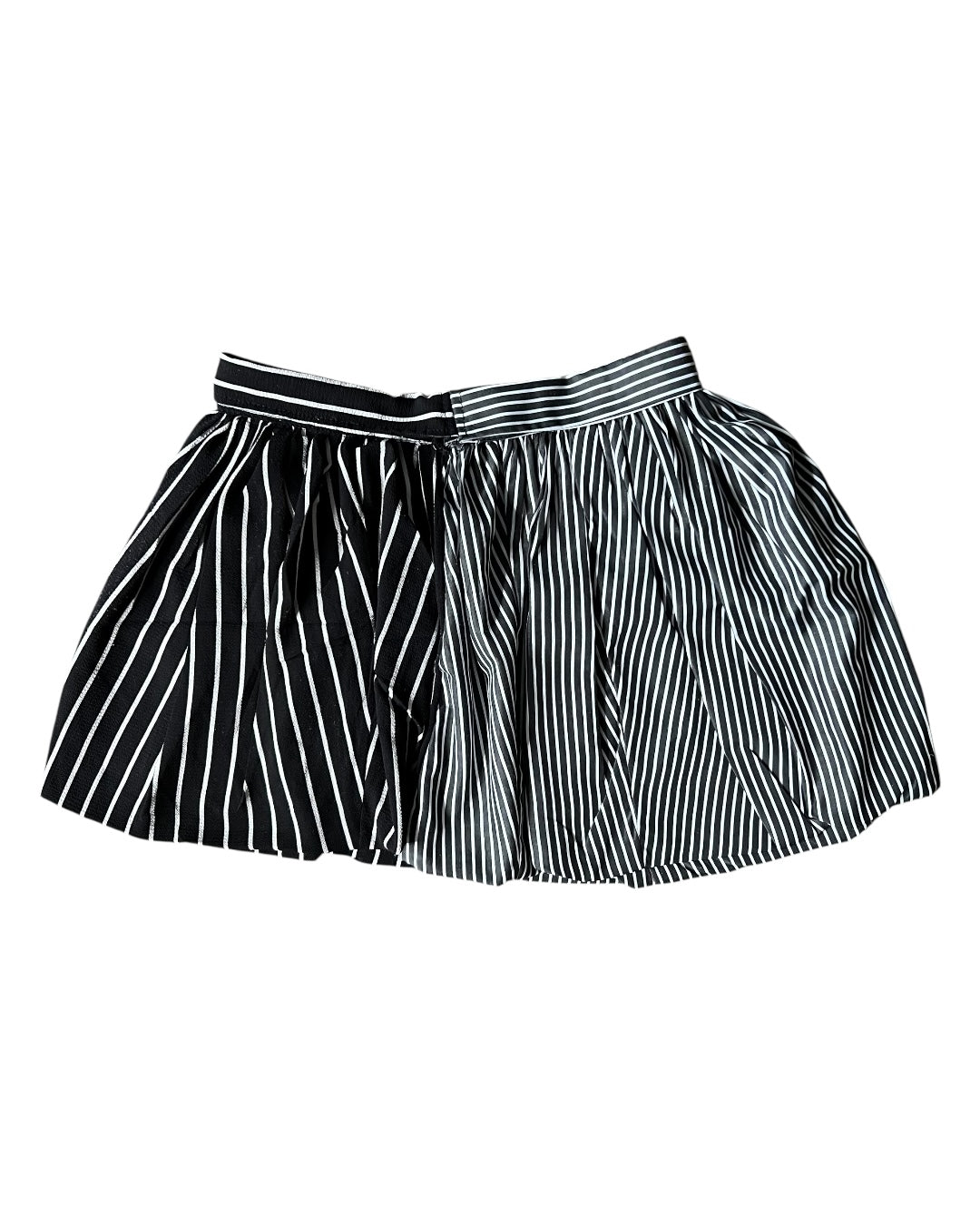 Button-up Balloon Skirt 010