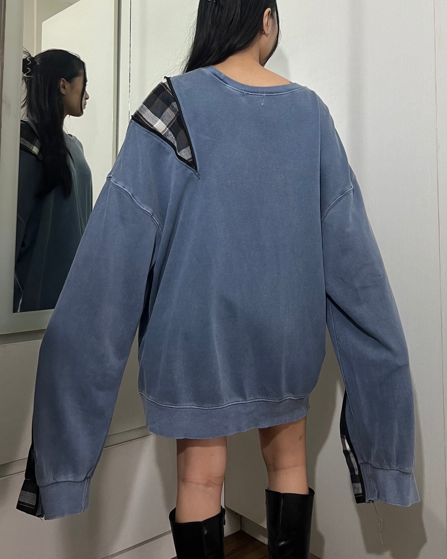 Zipper Sweater 002