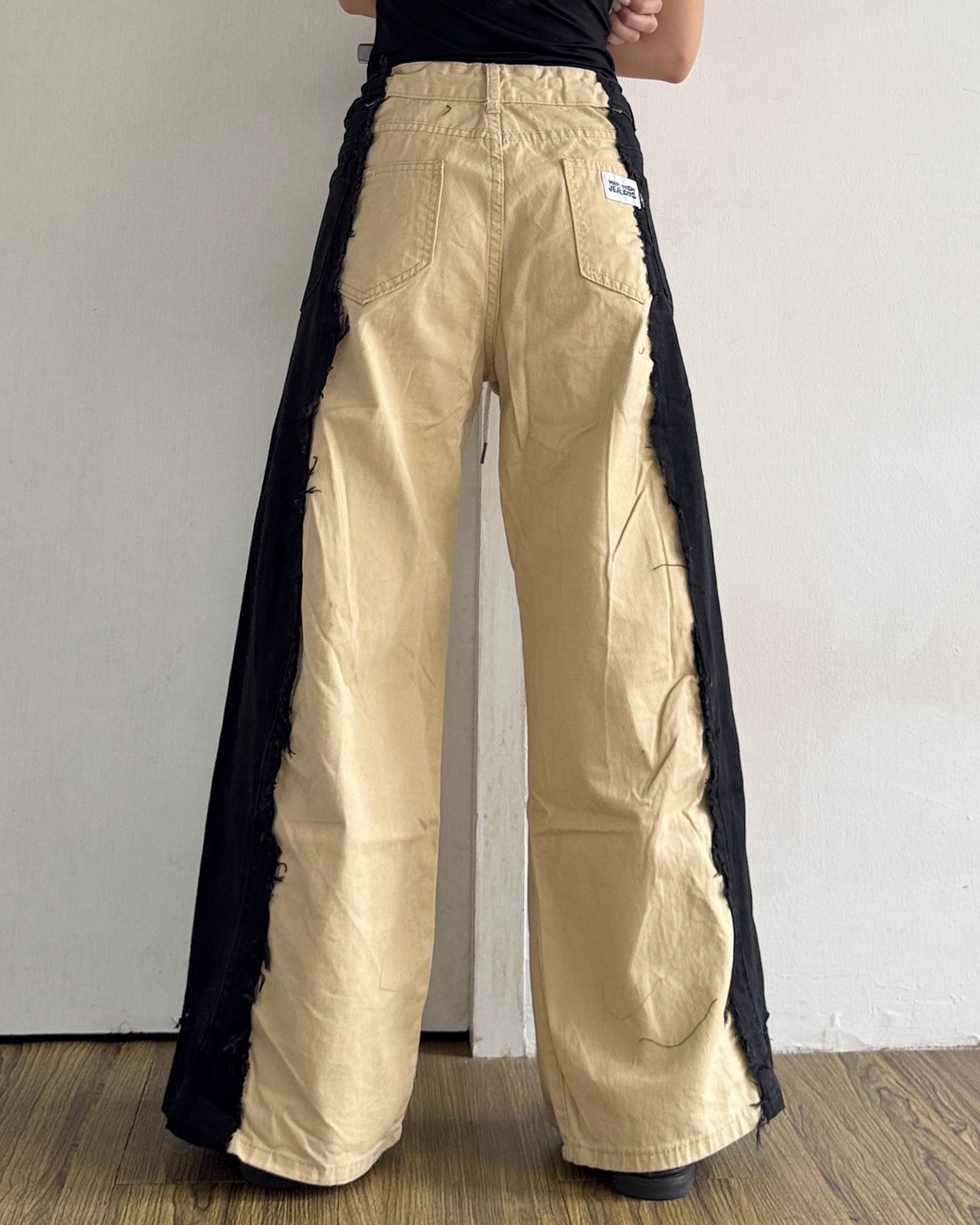 Edge Pants 057