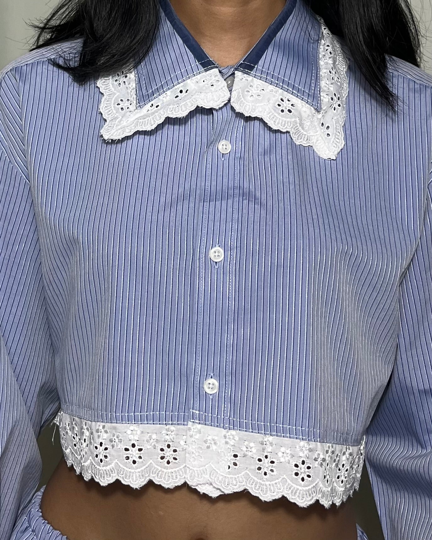 Lace-Trimmed Set 005