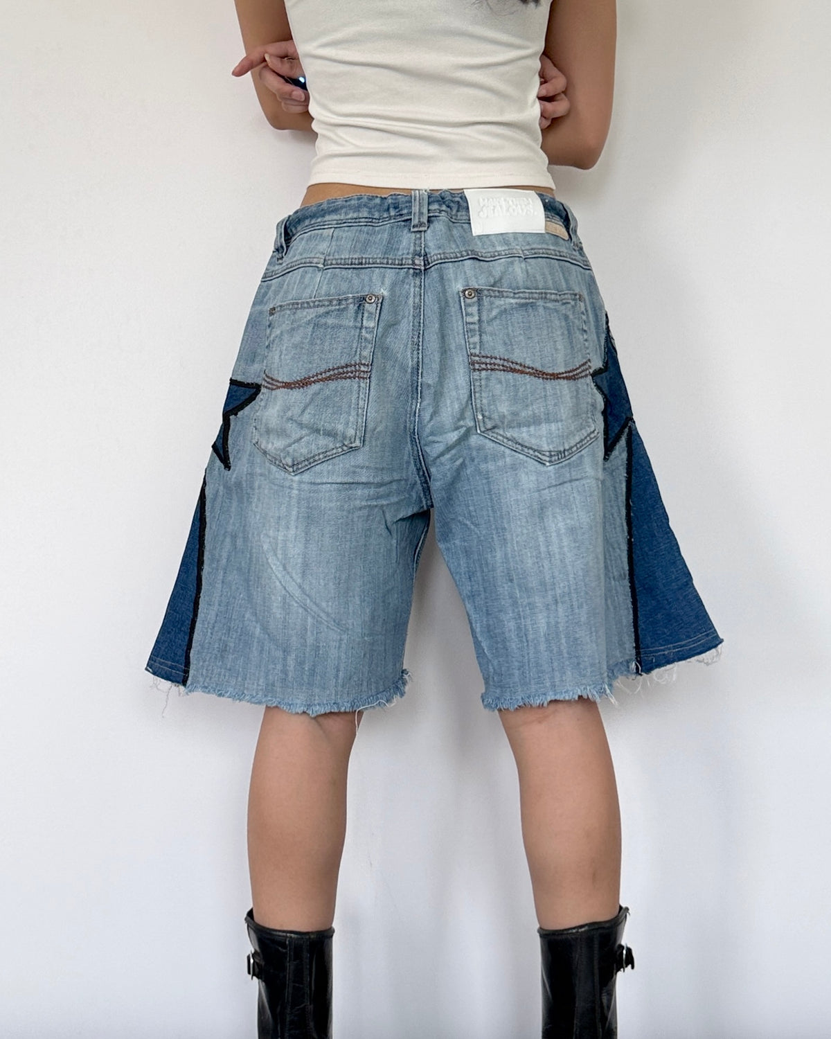 Star Jorts 002