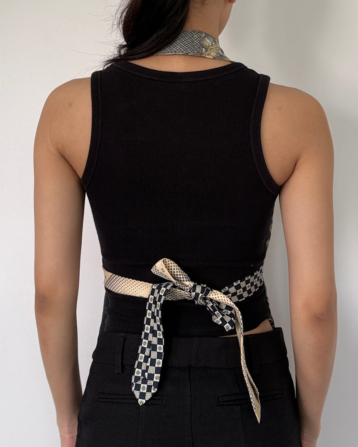 Tie Top 022