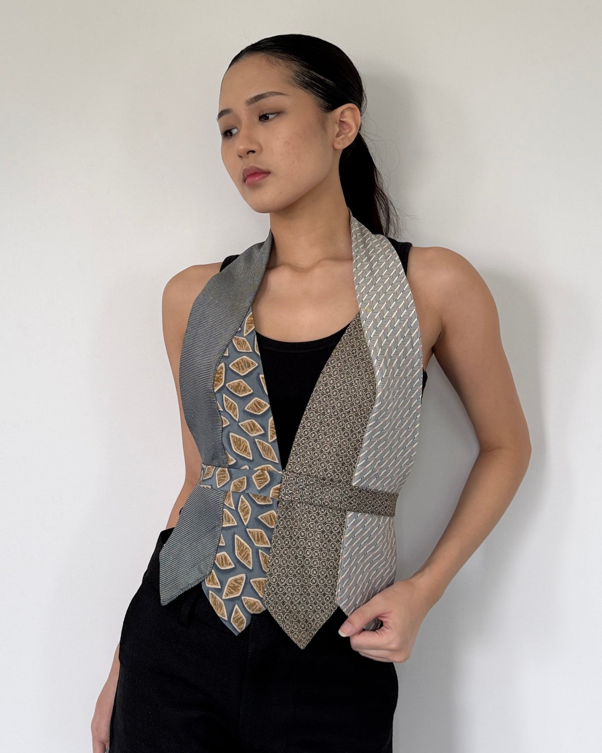 Tie Top 023