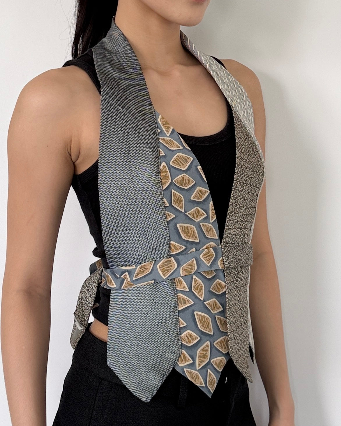 Tie Top 023