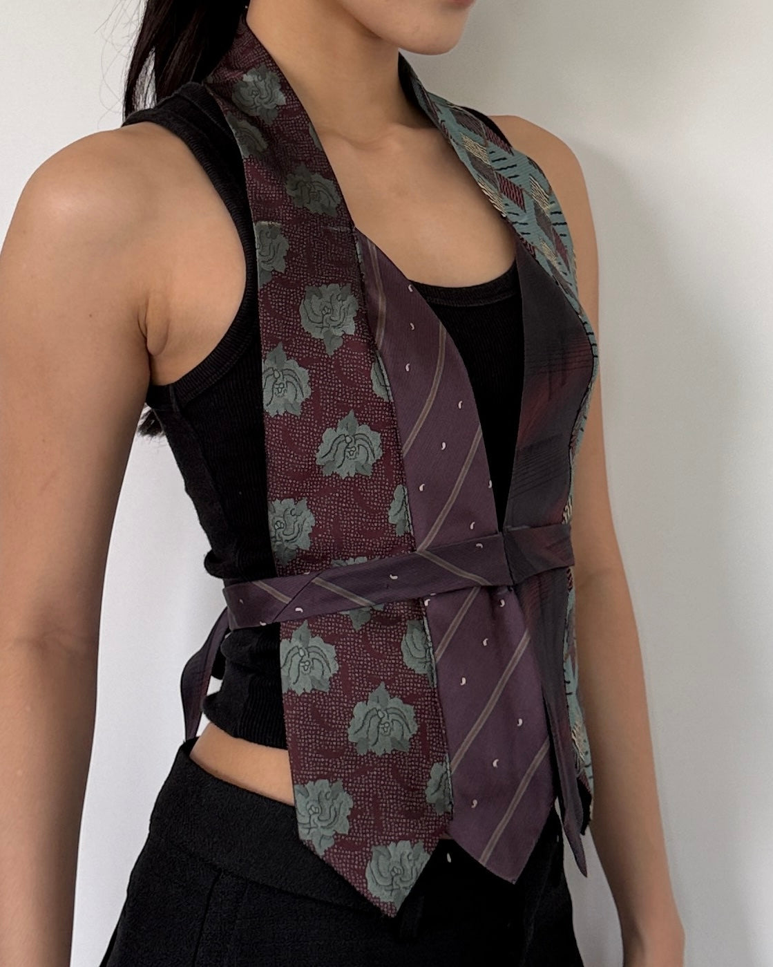 Tie Top 024