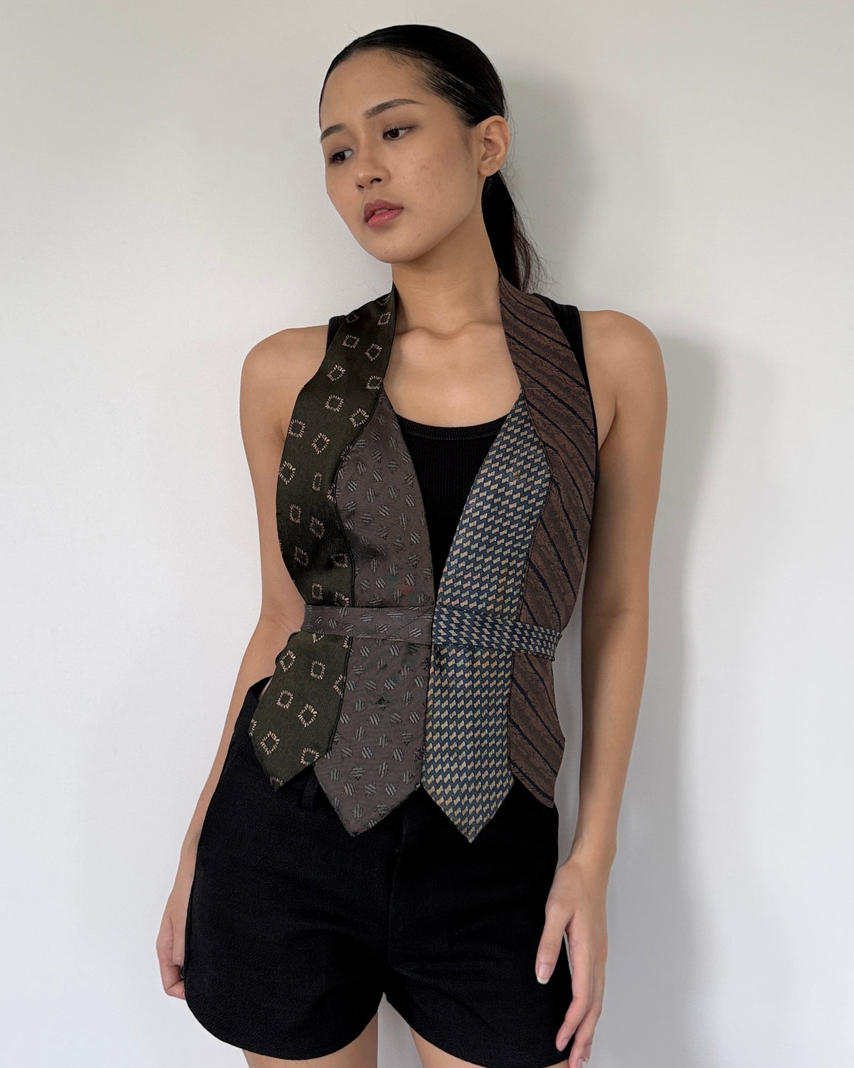 Tie Top 025