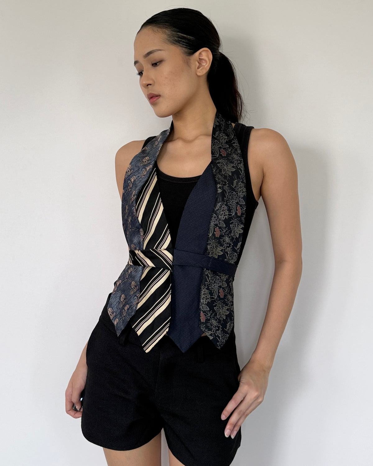 Tie Top 028