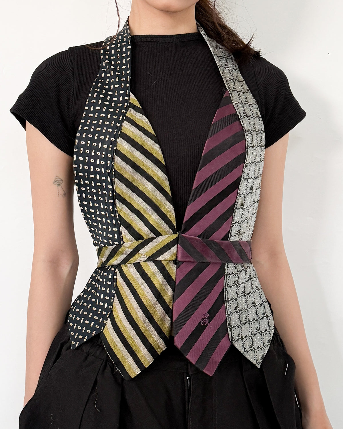 Tie Top 014