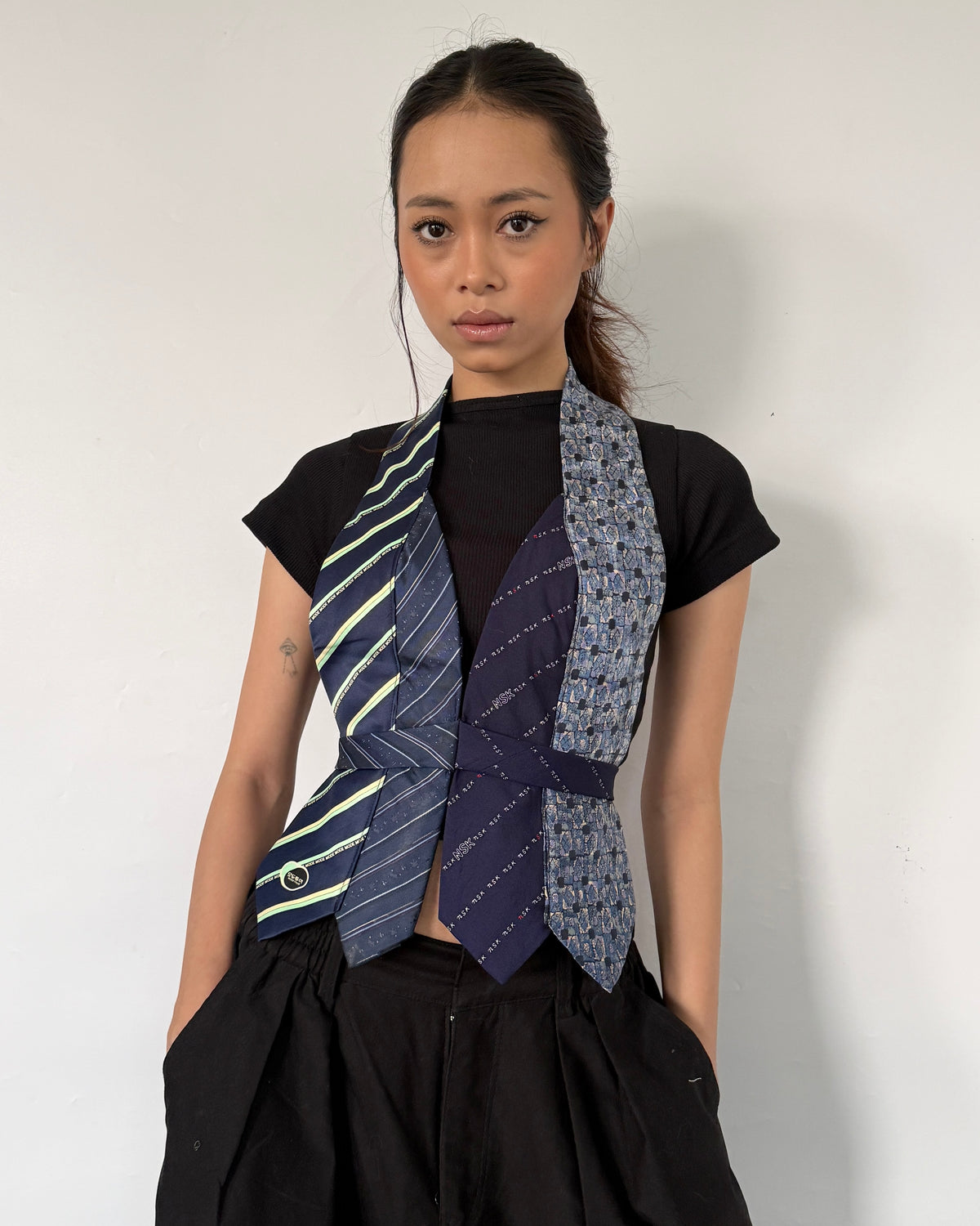 Tie Top 011