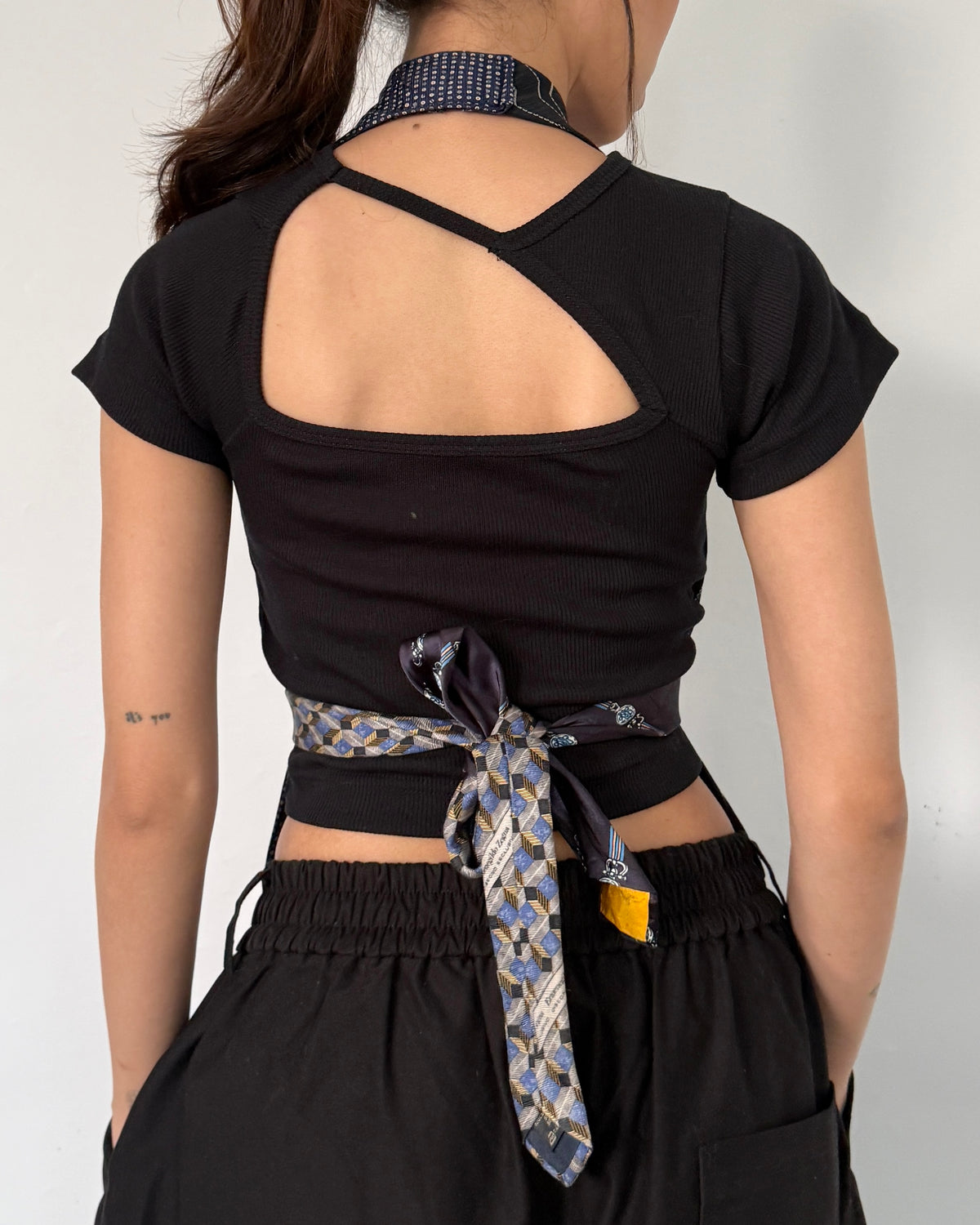 Tie Top 015