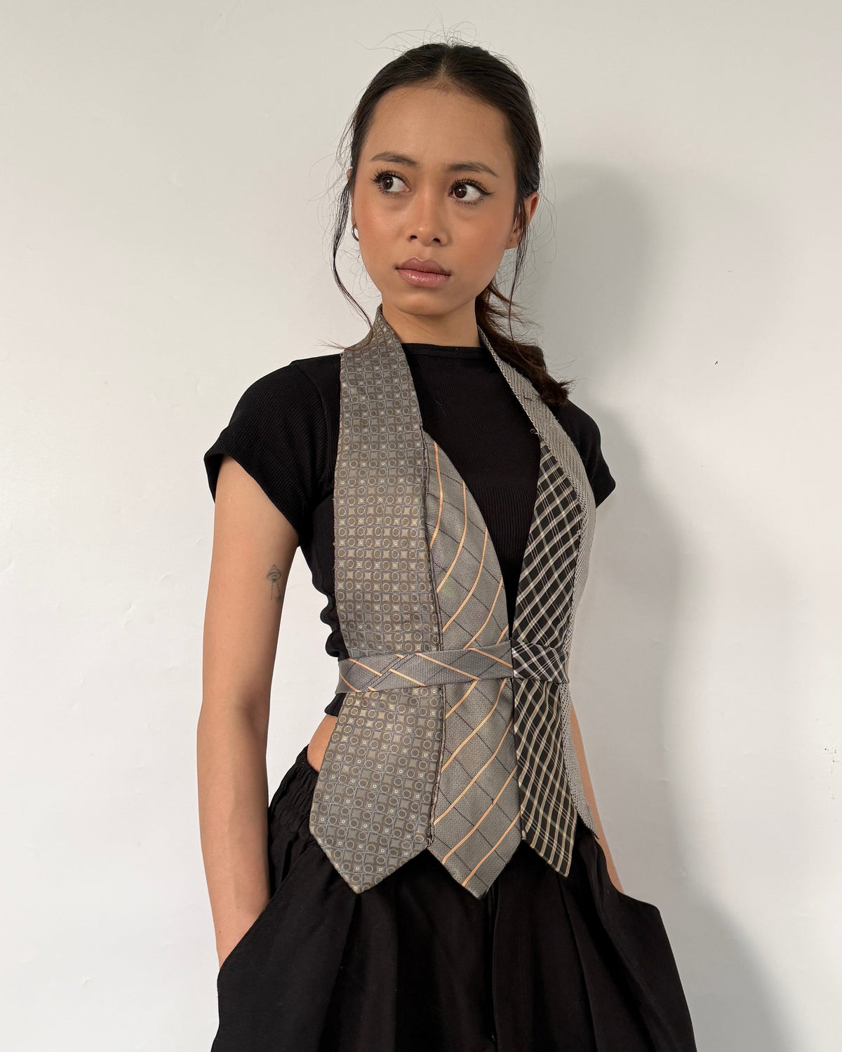 Tie Top 008
