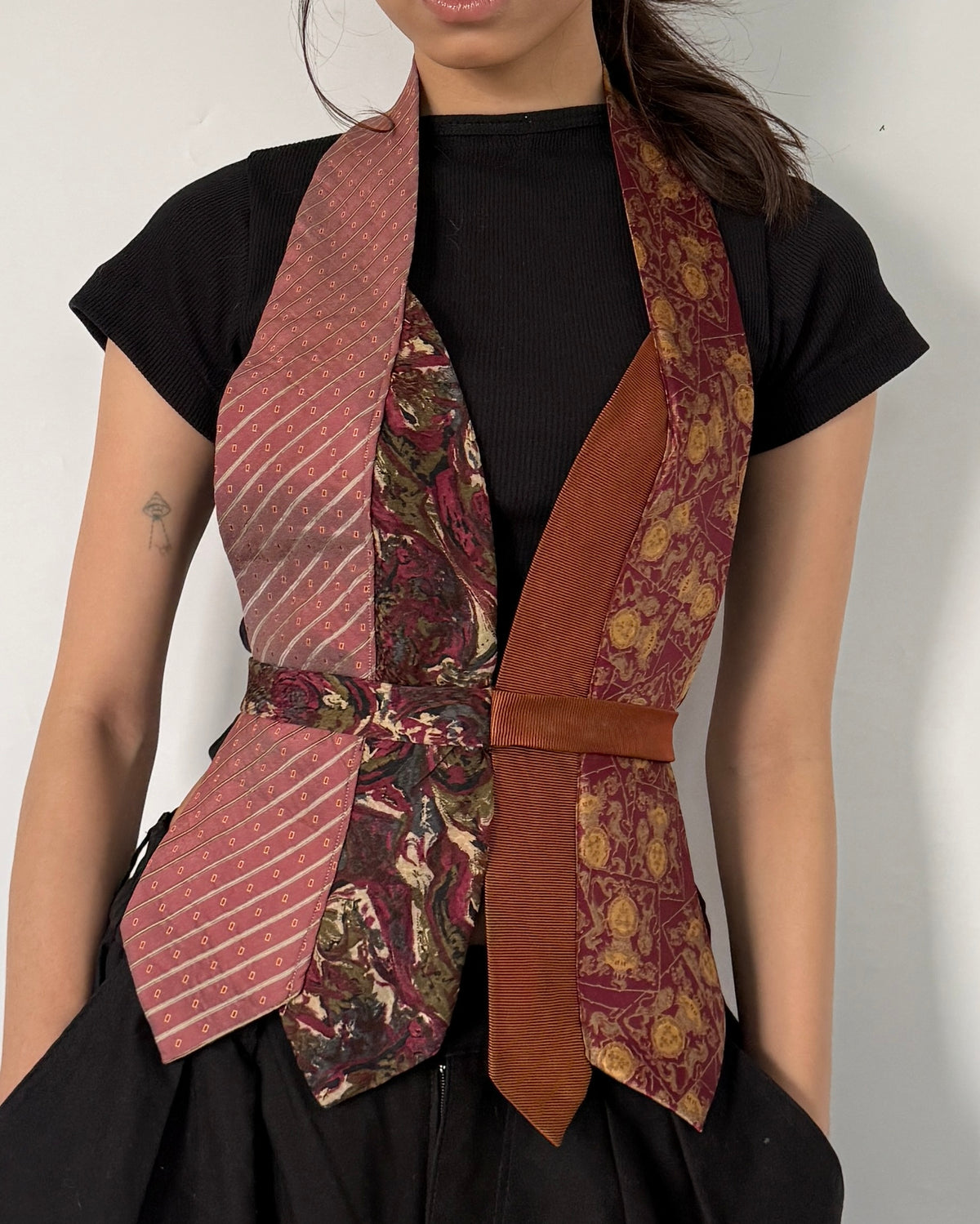 Tie Top 006